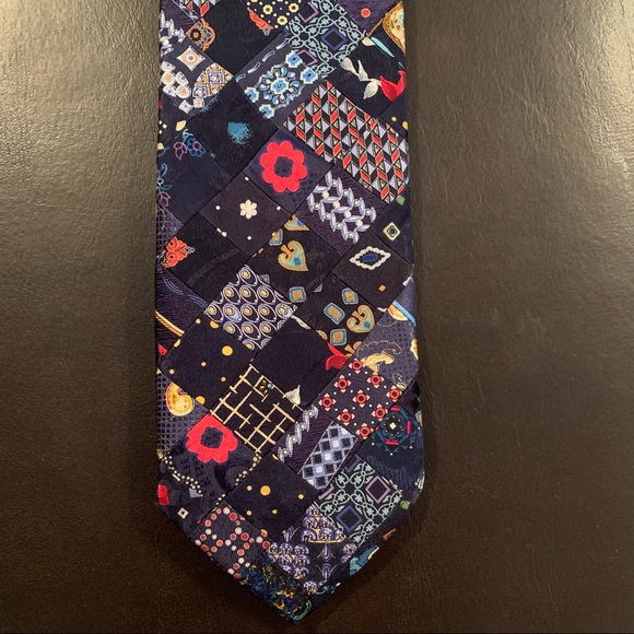 Beautiful Handmade Brioni Tie - Picture 15 of 15